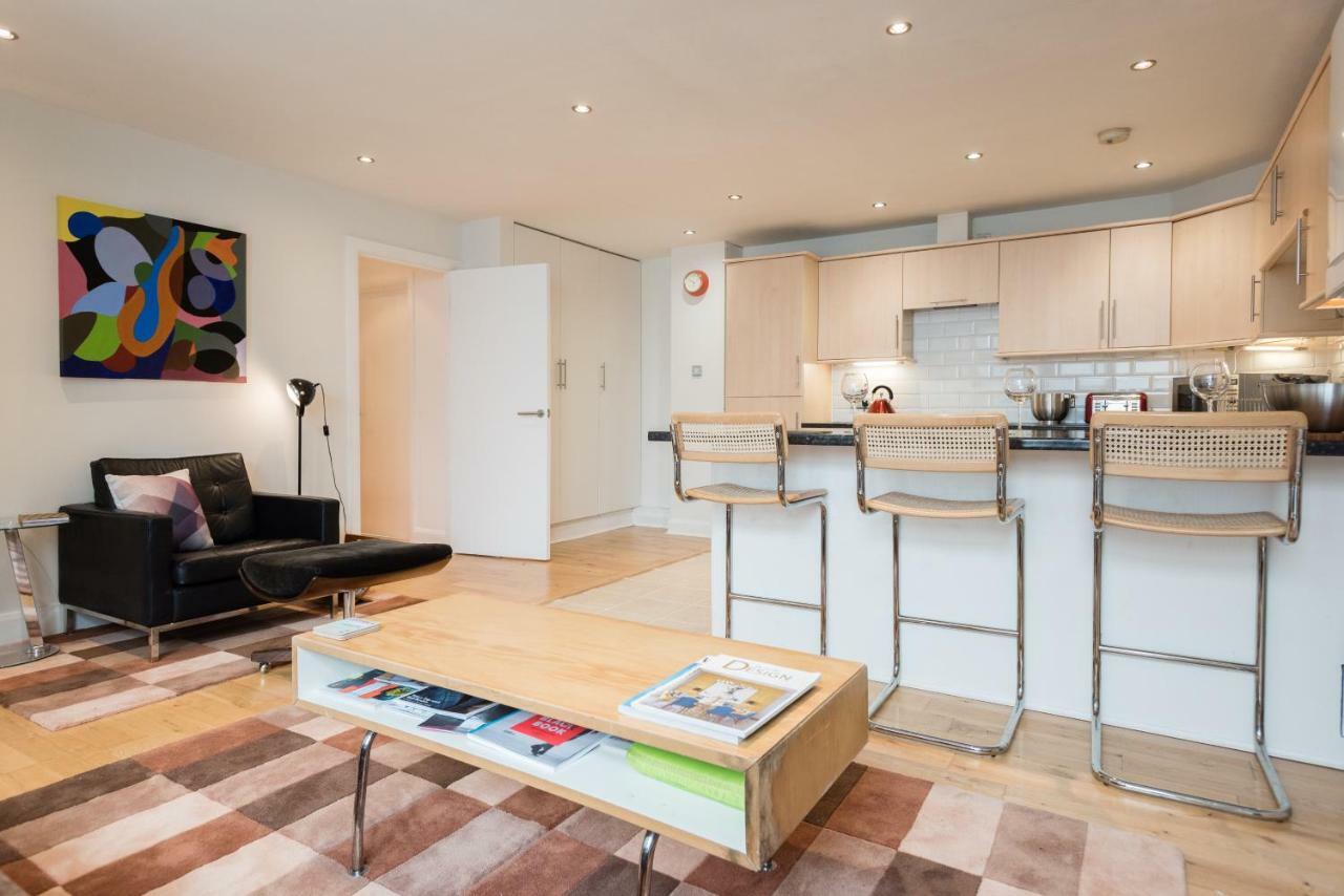 With Parking Near Waterloo & St Thomas & Big Ben & Parliament Appartamento *